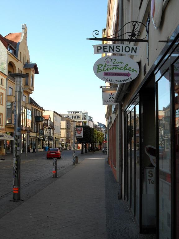 Pension Zum Blumchen Schwerin  Exteriér fotografie